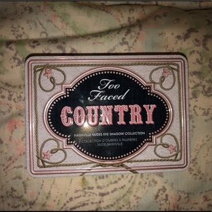 TOO FACED COUNTRY NASHVILLE NUDES EYESHADOW